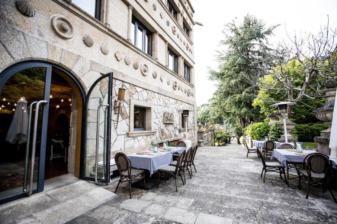 Pazo Los Escudos Hotel Spa & Resort Vigo Exterior photo Restaurant "La Perla"