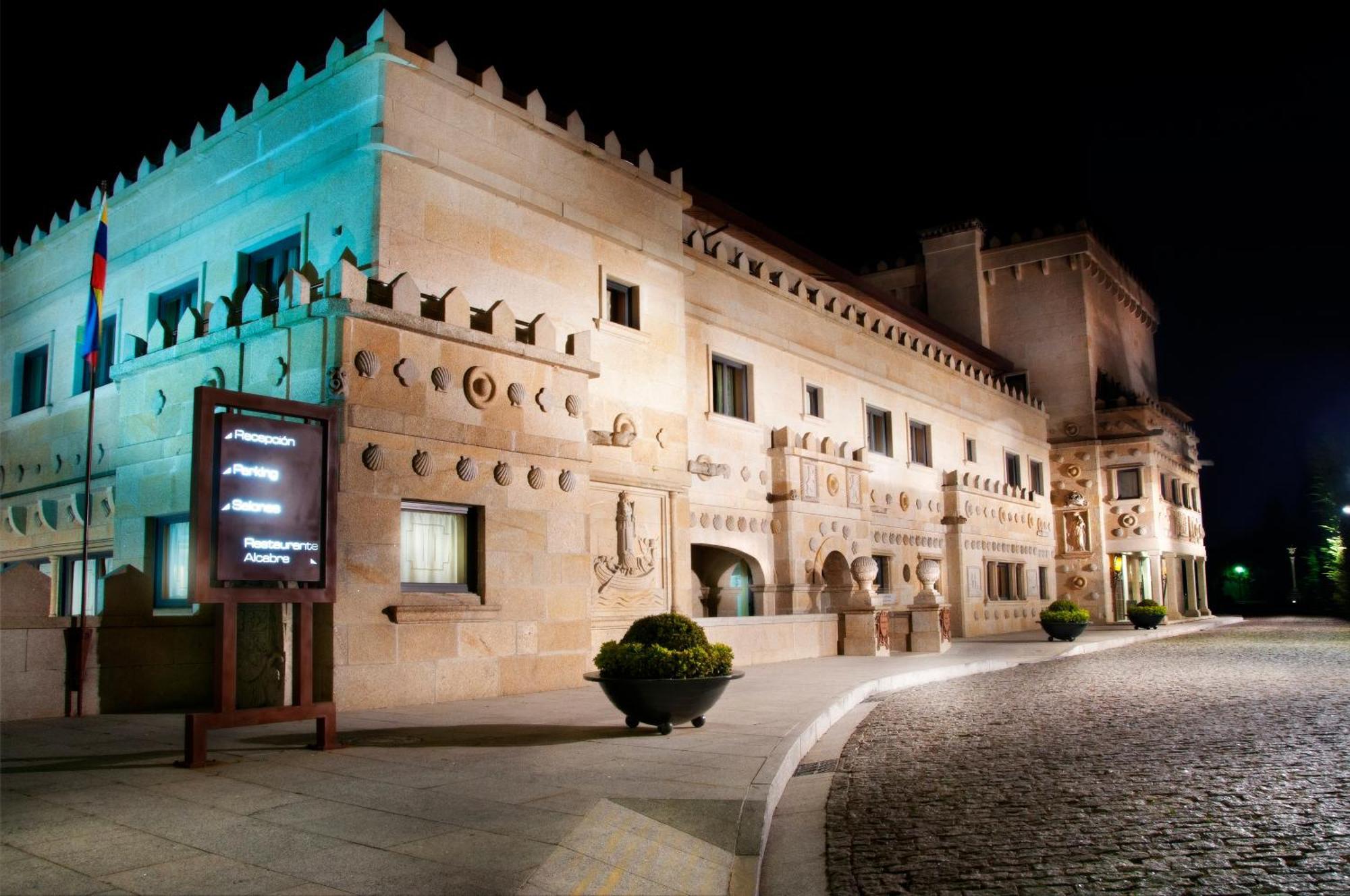 Pazo Los Escudos Hotel Spa & Resort Vigo Exterior photo The Palace of the Dukes of Alba, the seat of the government of the Community of Madrid.